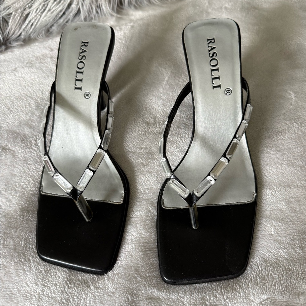 Rasolli Black Sandal Thong with Silver Accents